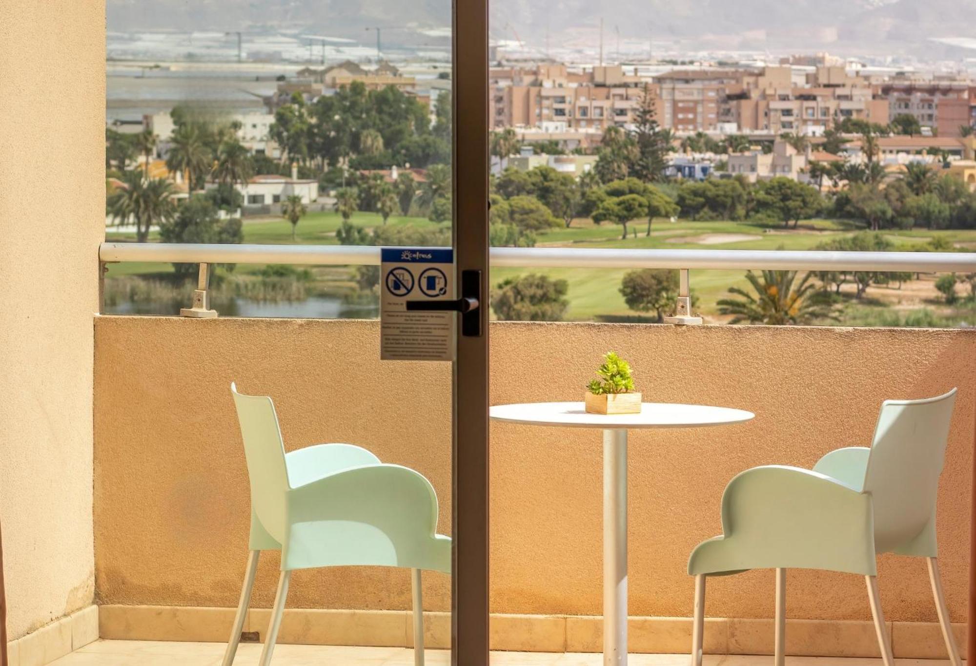 Fenix Family By Alegria Hotel Roquetas de Mar Eksteriør billede